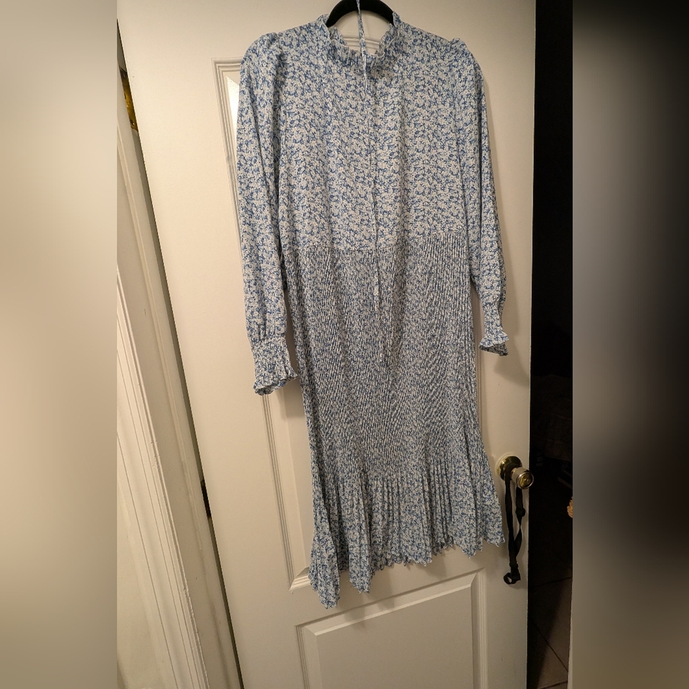 Floral Blue Long Sleeve Dress